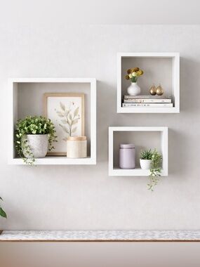 Set of 3 Decorative White Square shelving boxes